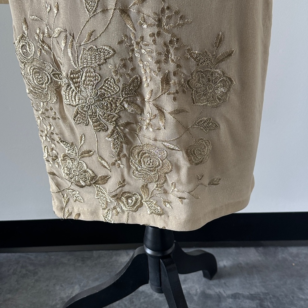 David Meister Champagne Beaded Floral Long-Sleeve Dress Size 6 - Picture 4 of 13